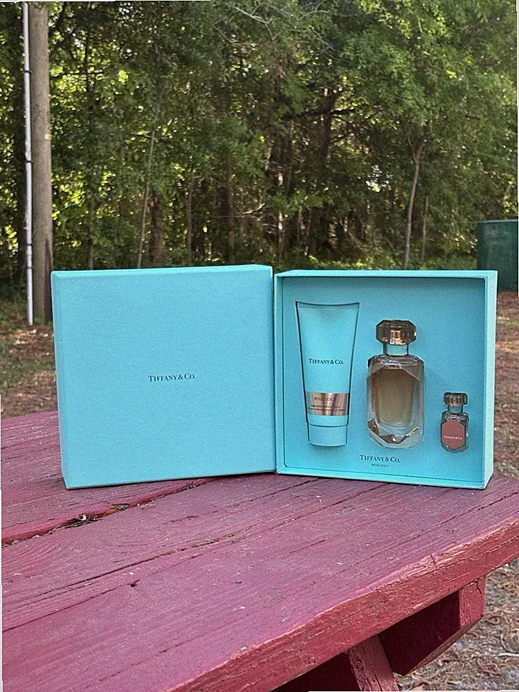 Tiffany & Co. Rose Gold Fragrance Gift Set 2.5 fl oz for Women
